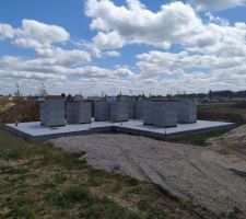 Le vide sanitaire après le coulage du béton.