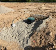 La cuve de récupération des eaux de pluie qui sera enterrée dans le jardin.