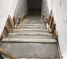 Escalier vers la cave