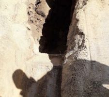 11 mai, pr&eacute;paration du terrain, creusage du vide sanitaire et des fouilles

Ici, creusage d un puit, Un peu + de 3 m de profondeur pour arriver jusqu'au dur.