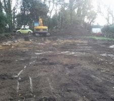 Les travaux ont commencés aujourd hui :)
qualité des photos pas terribles prises d un portable...