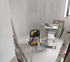 Fin de la chape sèche dans les chambres !
