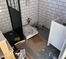 SDE Installation du meuble vasque ikea