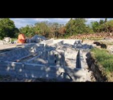 4 agglo mont&eacute;s