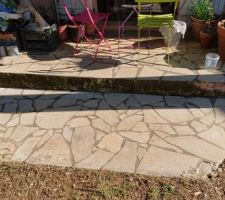 Loggia et le cheminement de face