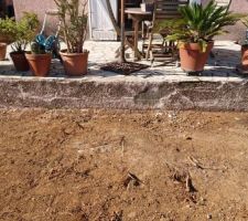 Terrasse sud et pourtour sur terre brute