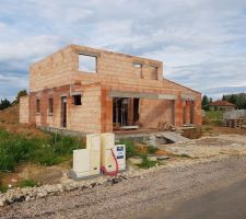 Fin de l'élévation des murs - Façade gauche