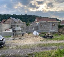 Ma&ccedil;onnerie montage des murs du RDC