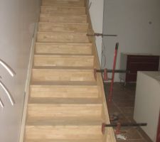 Escalier en place.