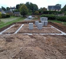 Les premiers parpaings livr&eacute;s