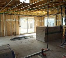 Isolation commenc&eacute;e, &eacute;lectricit&eacute; en cours