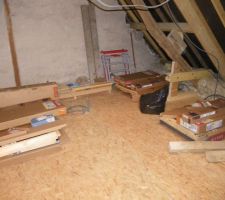 Les velux sont arrivés, ca en fait des cartons !
