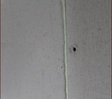 Caisson de d&eacute;compression pour le conduit de fumisterie