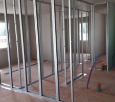 Cloison int&eacute;rieur en cours