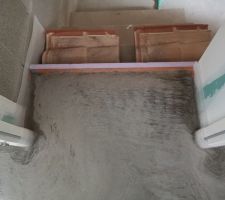 L'utilité des tuiles en plus d'être sur une toiture. ^^