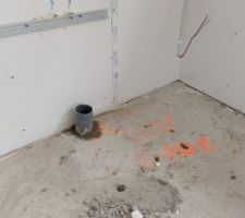 Modification de l'emplacement des tuyaux de la cuisine