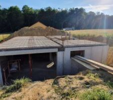 Hourdis pos&eacute;s, presque pr&ecirc;t pour la coulage de la dalle