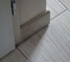Réserve 6 : Joints de plinthe du cellier et des WC, à effectuer