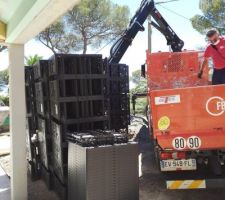 Livraison des 78 ecoblocs graf et du géotextile pour réaliser le bassin de rétention-30/06/21