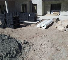 Livraison des 78 ecoblocs graf et du géotextile pour réaliser le bassin de rétention-30/06/21