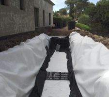 Réalisation du bassin de rétention avec ecoblocs flex graf.