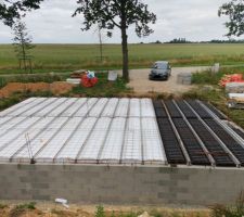 Vide sanitaire terminé, plus qu'à couler la dalle