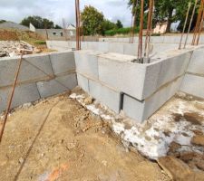 Fondation et vide sanitaire.