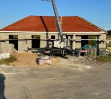 Tuiles livrées et déjà posé 
Couleur feu