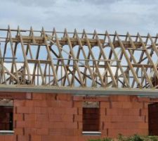 Mise en place de la charpente le 29/07/21