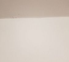 Micro fissure ou craqure du placo