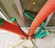 Schotch sur toutes les gaines de la maison pour le test
