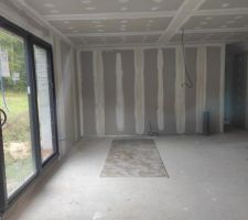 Pose de placo terminé + électricité + plomberie + jointures des plaques de placo