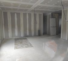 Pose de placo terminé + électricité + plomberie + jointures des plaques de placo
