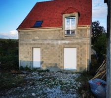 Mise en place des velux, baies vitrées, porte d'entrée