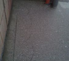 Fissure dans la dalle du garage