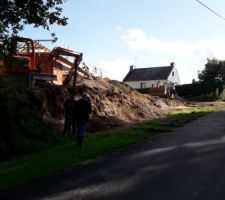 D&eacute;marrage, creusage mur de sout&egrave;nement, c&ocirc;t&eacute; ouest