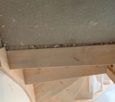 Escalier combl&eacute;