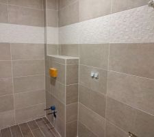 Fa&iuml;ence SDB de notre chambre