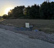 Finalisation de la viabilisation - en attente du bornage :)