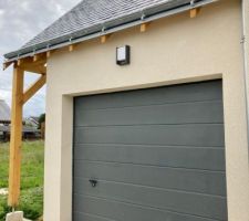 Lumière de la porte de garage (avec déclanchement automatique)