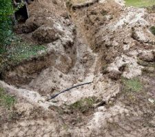 Poursuite des travaux avec les branchements avec la rue.
