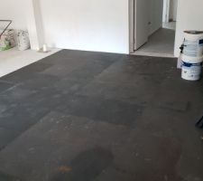 Pose de dalle plastique garage