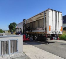 Arrivée de la pergola bioclimatique