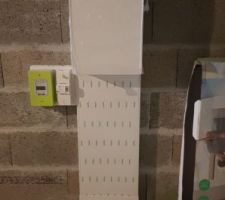 Habillage de la colonne du tableau électrique