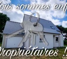 Ça y est, après 2 ans et 6 mois d'attente, dont 13 mois et 5 jours de construction nous sommes enfin propriétaires ??.??
Maintenant place au ponçage, à la peinture et au déménagement ????.