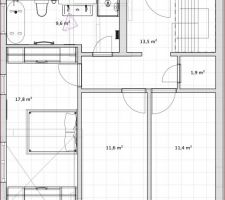 Plan de l'étage inférieur avec les salle de bain et les trois chambres + le cagibi.