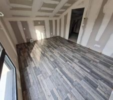 Parquet flottant chambre parentale