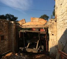 Mise en place des pierres du porche