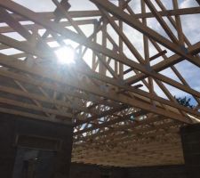 Toujours en cours tout va bien. fin juin la charpente est terminée...