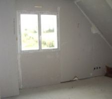 Chambre de l'&eacute;tage pignon ouest